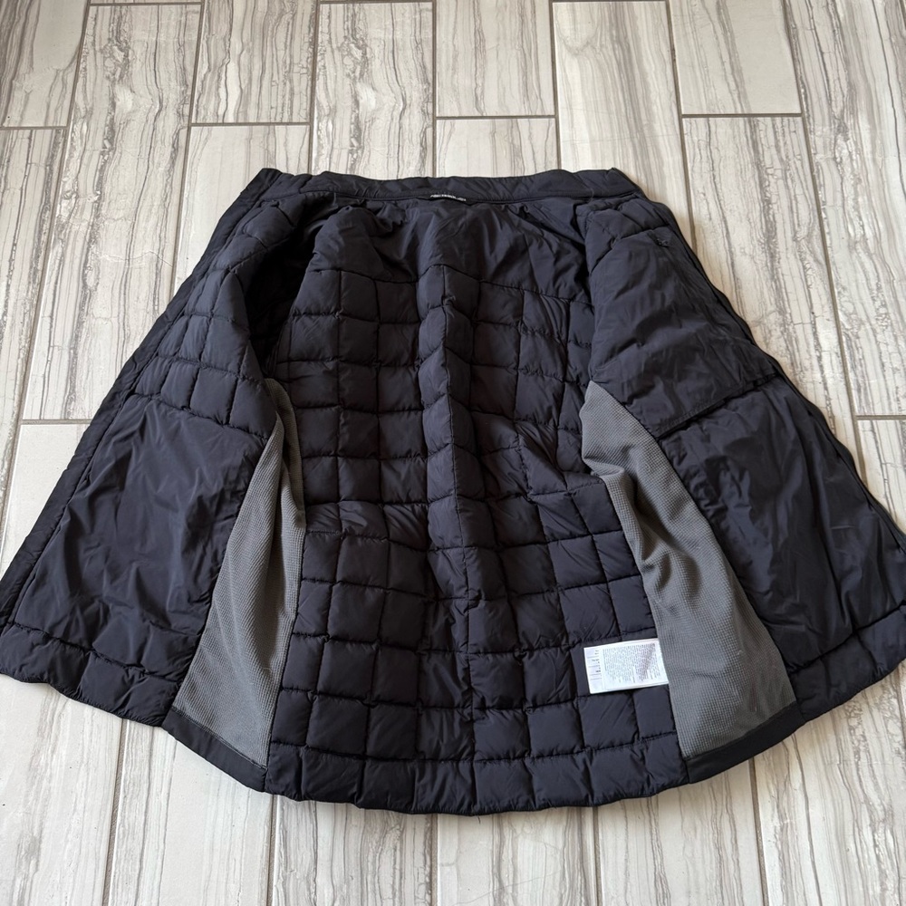 Arc’teryx Down Jacket. Euc Like New - image 5